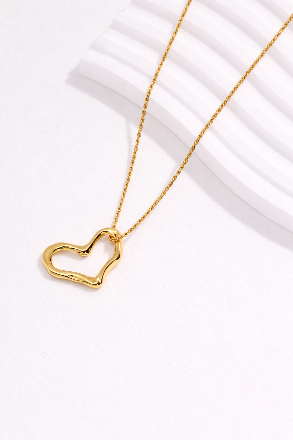 Fluid Form Pendant